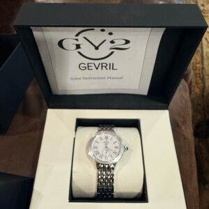 GV2
Astor Diamond Quartz Watch